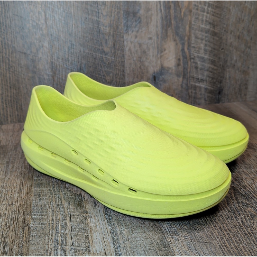 STAND+ AntiGrav1 Mens Size 11 Bright Citron Recovery Slip-On Clogs Shoes